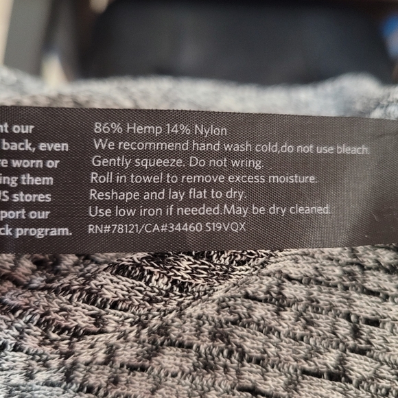 Eileen Fisher Women's Split Back Short Sleeve Sweater Size Large Hemp Blend - Picture 7 of 7